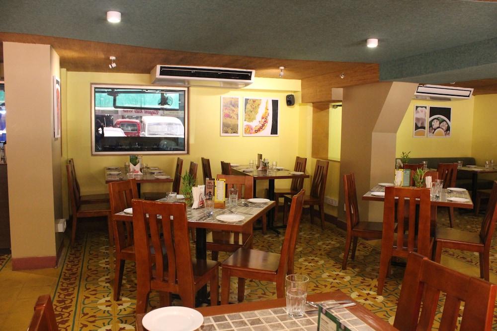 Grande Delmon Hotel Panaji Buitenkant foto