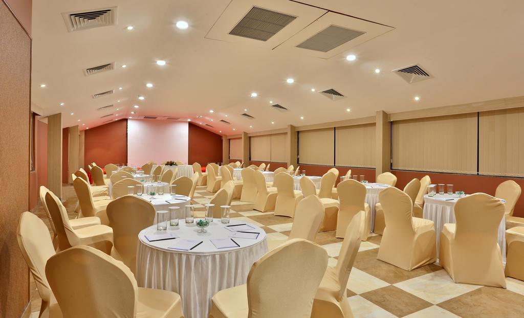 Grande Delmon Hotel Panaji Buitenkant foto