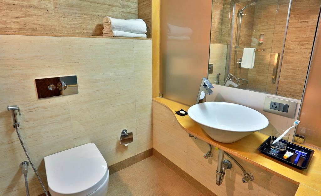 Grande Delmon Hotel Panaji Buitenkant foto