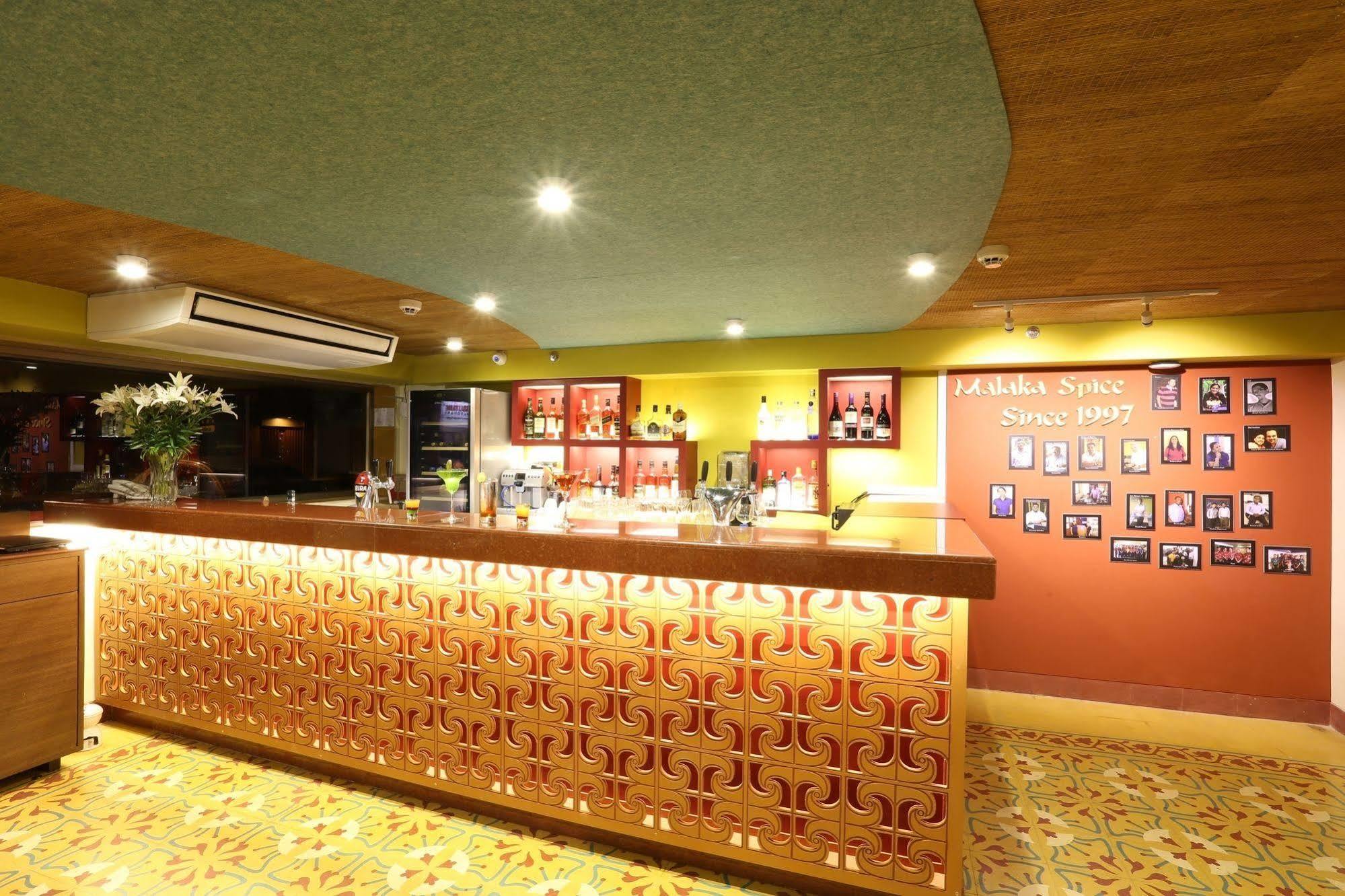 Grande Delmon Hotel Panaji Buitenkant foto